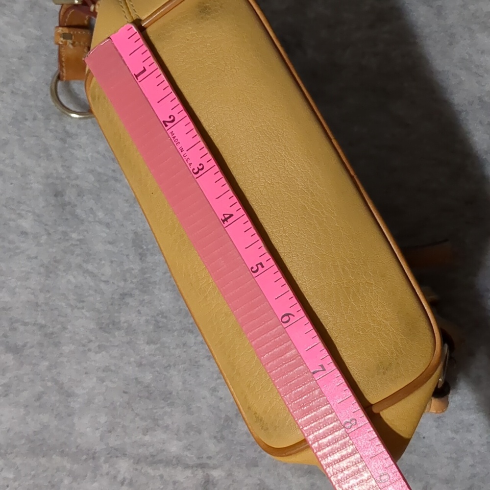 Dooney & Bourke Small O-Ring Shoulder Bag Tan Leather - Picture 13 of 14